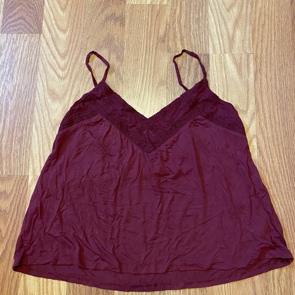 Maroon tank top size small